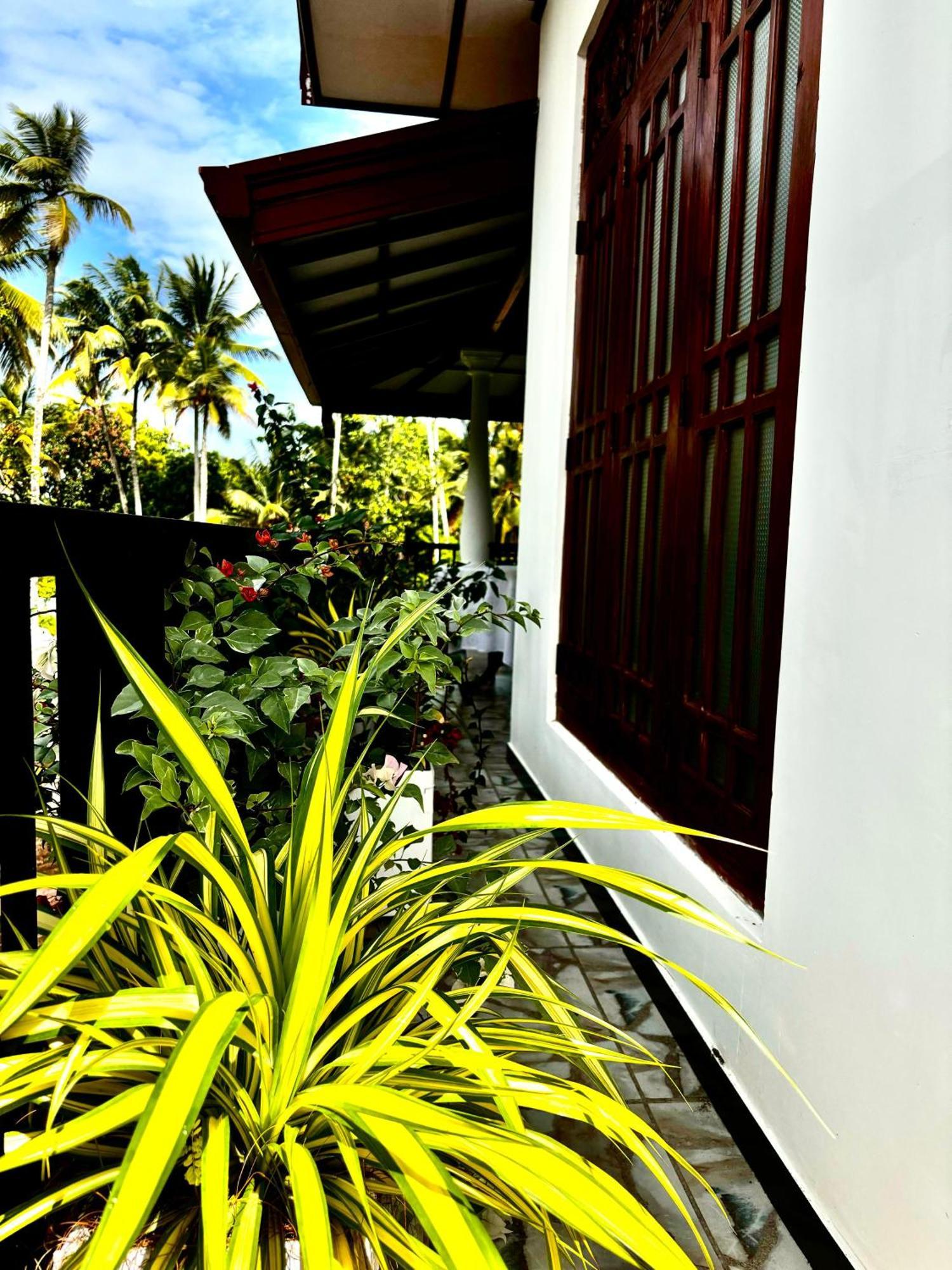Fourcoock Villa Kosgoda Exterior photo