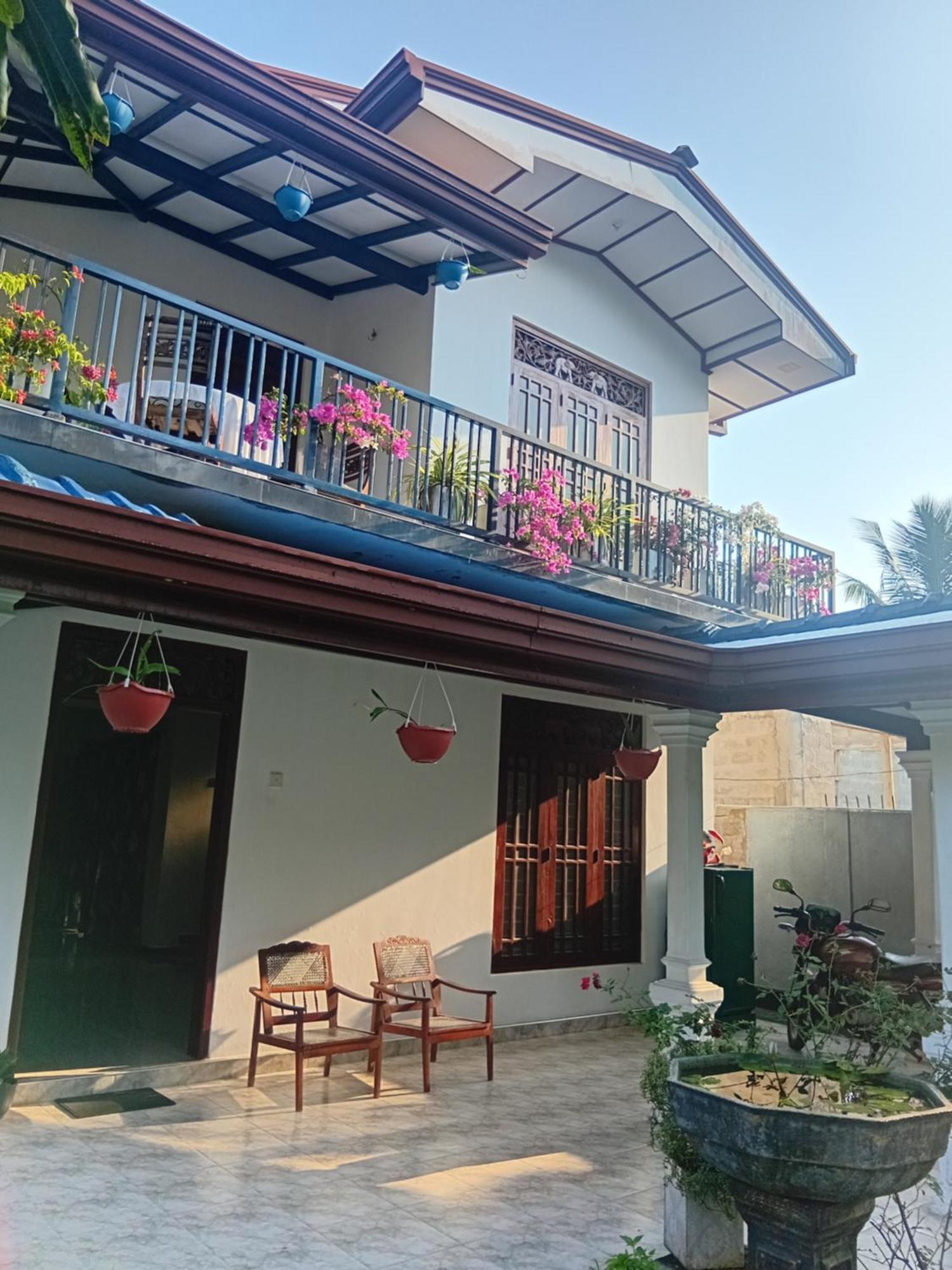 Fourcoock Villa Kosgoda Room photo